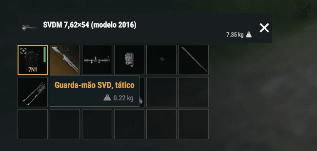 SVDM 7,62×54 (modelo 2016) aberta no inventário, com o Guarda-mão SVD tático destacado no slot de acessórios